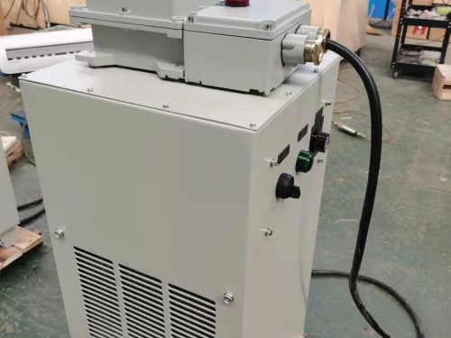 ̩ɽ�^����ů�L�C��Ιz���^�ᱣ�o�b����